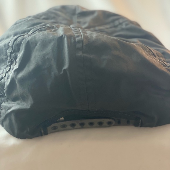 Overton’s Hat - Picture 3 of 3